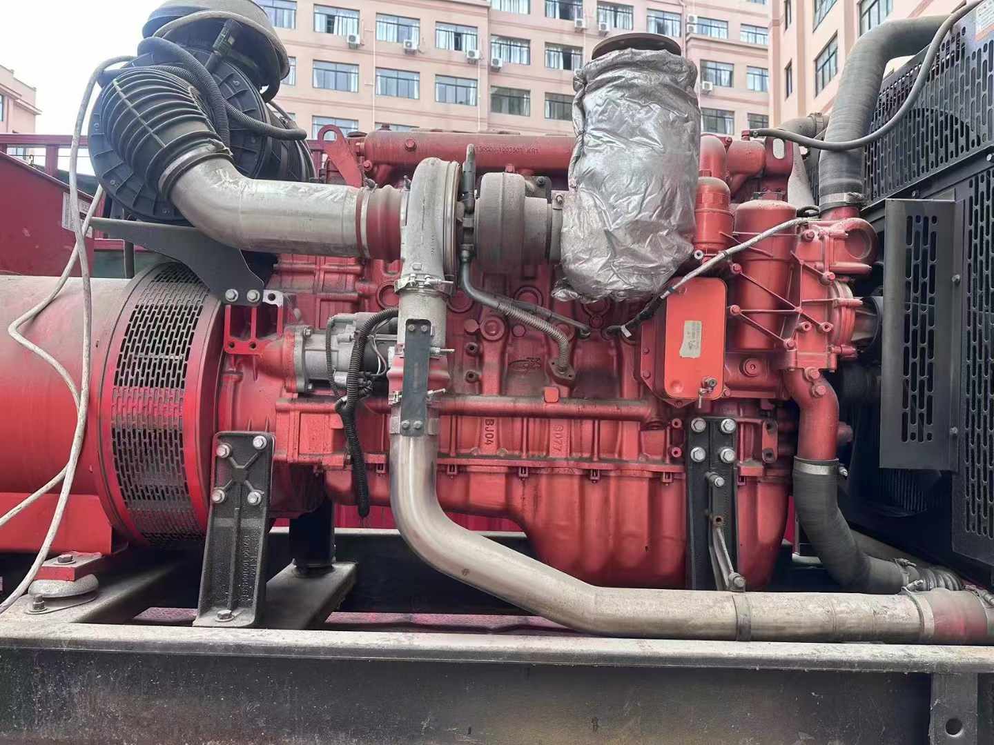 高陵如何选择适合 600kW 柴油发电机组的过载保护器？