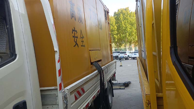 高陵如何判断柴油发电机组和UPS电源的切换时间是否符合要求？