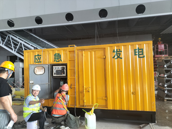 高陵怎样判断空气滤清器是否需要更换？